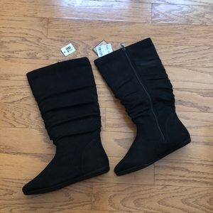 Black slouchy boots size 7 BNWT